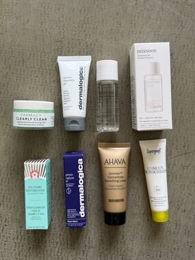Skincare Bundle Travel Set / Dermalogica Farmacy Supergoop / 8pc